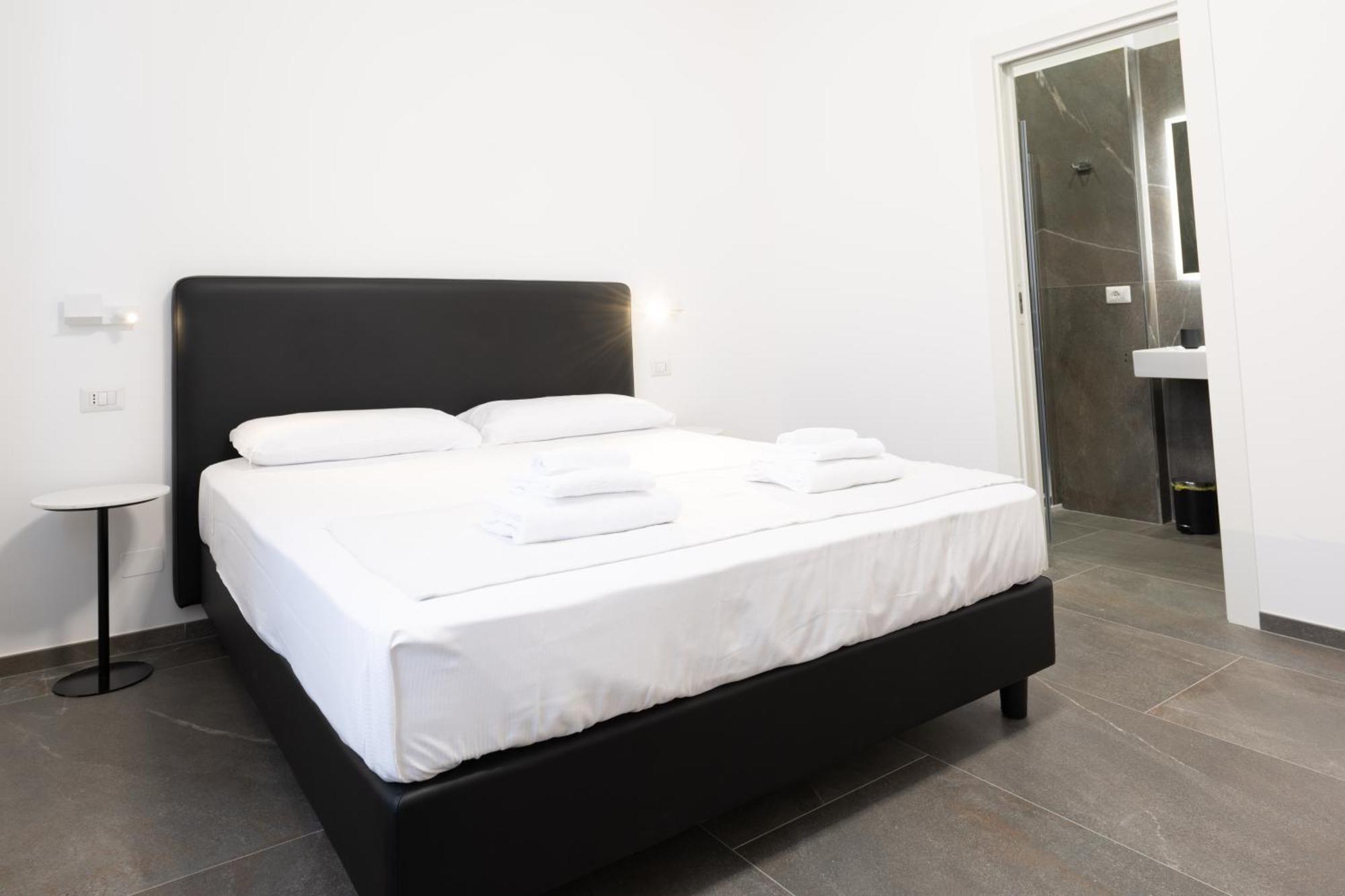 Inn Urbe Colosseo Roma Ngoại thất bức ảnh